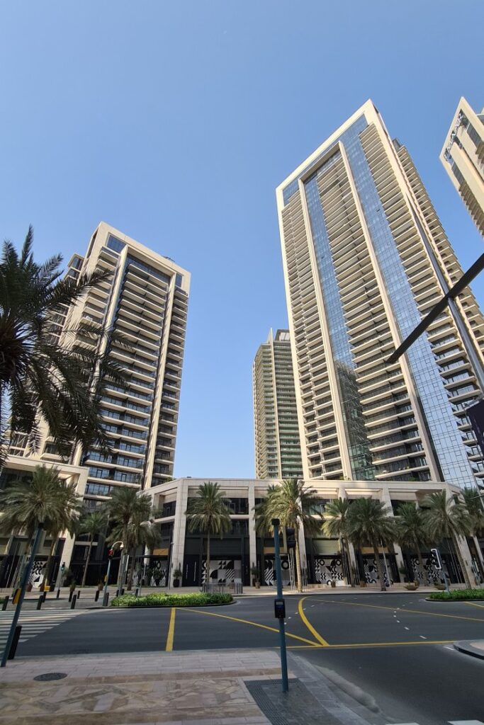 PJ 1335 Boulevard Crescent @ Burj al Khalifa Street Dubai 683x1024 1 1